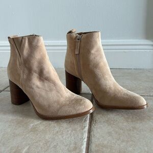 M. Gemi Sopra Suede Ankle Boots